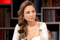 Hoa hậu Diễm Hương: Những lời sỉ nhục của chồng khiến tôi trở lại showbiz