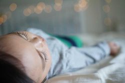 Con nói bị rắn cắn, bố tưởng đùa...cái kết đau lòng