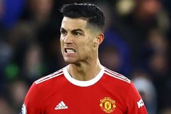 Ronaldo: 'MU phản bội tôi'
