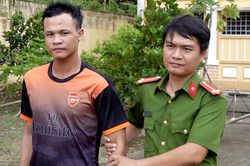 Bắt nhóm nghi phạm cướp điện thoại của bé gái 5 tuổi