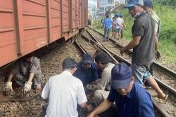 Tàu hàng trật bánh khiến đường sắt Bắc - Nam tê liệt nhiều giờ
