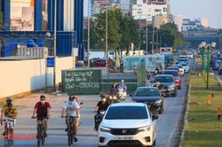 Hà Nội: Sẽ thu hẹp 'rào chắn' gây ùn tắc giao thông