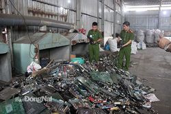 Phát hiện cơ sở tái chế hơn 100 tấn linh kiện, bo mạch điện tử