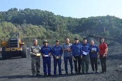 Than Hà Tu Trao thưởng các tập thể đạt năng suất cao đợt thi đua 90 ngày đêm