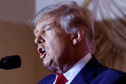 Ông Trump tuyên bố tranh cử tổng thống