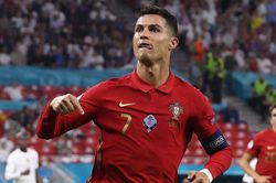 Ronaldo vẫn là số 1 ở tuyển Bồ Đào Nha
