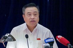 Chủ tịch Hà Nội: Trả đất dịch vụ cho dân, 'mình trong veo thì sợ gì'