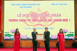 Trường Chính trị tỉnh Lào Cai đón nhận Bằng đạt chuẩn mức 1 đầu tiên trong cả nước