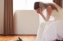 Vợ 'hướng dẫn' chồng trong đêm động phòng và nhận lại cái kết đắng