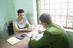 Trốn truy nã 8 năm sau hành vi đồi bại, gã trai bị Công an Trung Quốc bắt giữ