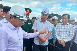 'Tân tư lệnh' ngành Giao thông lần đầu thị sát công trường cao tốc bắc-nam