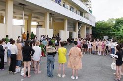 Nhiều 'dân bay' người nước ngoài dương tính ma túy trong bar Boss Restaurant & KTV