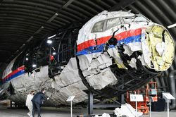 Tòa Hà Lan kết án chung thân ba nghi phạm bắn hạ máy bay MH17