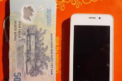 Vay tiền qua mạng xã hội, người phụ nữ vùng tái định cư mất 45 triệu đồng