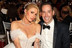 Paris Hilton có 300 triệu USD, giàu gấp 7,5 lần chồng
