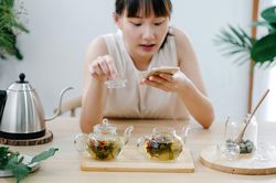Kỳ công đi xa, học pha chế vì sở thích uống trà