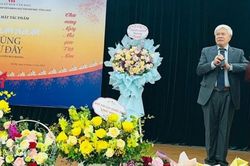 Ra mắt Hồi ký Trăm năm cũng từ đây của tác giả Nguyễn Huy Hoàng