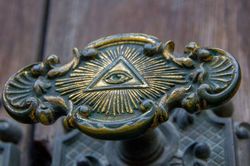 Bí ẩn hội kín Illuminati
