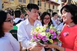 Hướng về phía mặt trời
