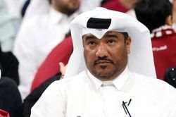 CĐV Qatar bỏ về sớm sau 2 bàn thua của đội nhà