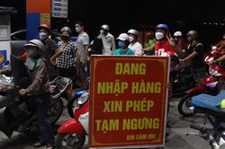 Kiến nghị rút ngắn kỳ điều chỉnh giá xăng, chiết khấu 500 đồng/lít