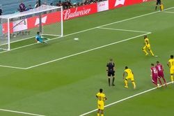 World Cup 2022: Chủ nhà không trọn niềm vui