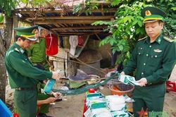 Phát hiện vật nghi là ma túy trôi dạt vào bờ biển Đà Nẵng
