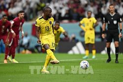 Vì sao bàn thắng của Valencia vào lưới Qatar không được công nhận?