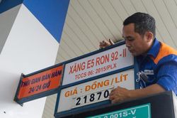 Giá xăng dầu hôm nay 21/11: Cập nhật giá xăng dầu trong nước, quốc tế