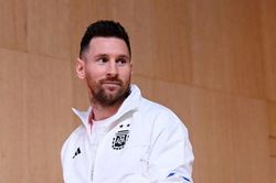 Hàng triệu người tìm kiếm tên Messi sau trận thua