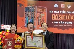 Hồ sơ lửa - bộ tiểu thuyết hình sự nhiều tập nhất Việt Nam