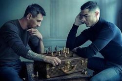 Người phụ nữ tạo nên 'bức ảnh thế kỷ' giữa Ronaldo và Messi