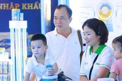 Triển lãm Viện Nghiên cứu Dinh dưỡng Nutifood Thụy Điển cùng nhiều hoạt động trải nghiệm ý nghĩa