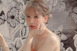 Bất ngờ với diện mạo của Hari Won trong show truyền hình mới: Quá khác biệt ảnh tự đăng!