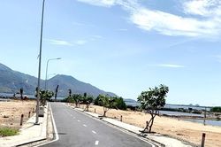 Tạm dừng mọi thủ tục 2.385 thửa đất tách ra từ chiêu hiến đất làm đường