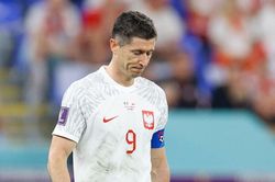 Lewandowski đá hỏng phạt đền, Ba Lan hòa Mexico