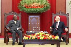 Đưa quan hệ Việt Nam - Uganda sang giai đoạn phát triển mới