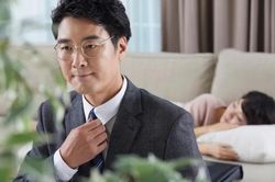 Ngày sinh nhật tôi, anh hàng xóm tặng món quà khiến bạn trai tôi bỏ về