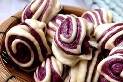 Chỉ là bánh bao chay nhưng làm kiểu này thì ăn ngon hơn nhiều lại còn đẹp mắt!