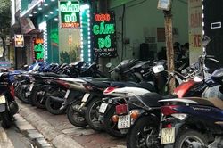 Mới đầu mùa World Cup, nhiều cửa hiệu cầm đồ đã chật cứng 'đồ cầm'