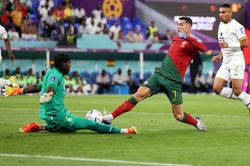 Vì sao các đội tuyển châu Phi chưa từng vào bán kết World Cup?