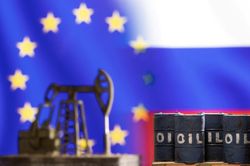 Estonia phủ quyết mức giá áp trần dầu Nga của EU