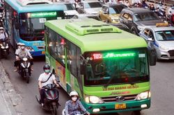Bài 1: Thiếu không gian lưu thông