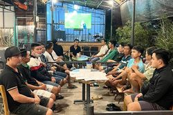 Đồng Tháp: Bắt quả tang nhiều người cá độ bóng đá