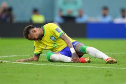 Đội tuyển Brazil thiếu hụt Neymar, Danilo