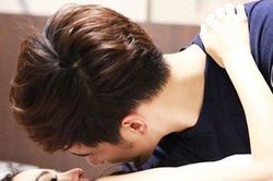 Làm 'trai bao' trong cuộc tình với bà chủ giàu có, một ngày tôi khóc trong ân hận vì đã tự 'đốt đời'