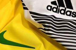 Nike, Adidas hy vọng cổ phiếu tăng giá với World Cup 2022