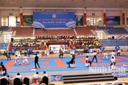 Các võ sỹ Karate Ninh Bình giành huy chương vàng đầu tiên tại Đại hội TDTT toàn quốc lần thứ IX