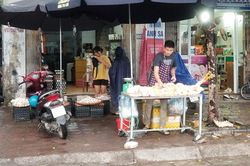 Sớm xóa bỏ chợ tạm, chợ 'cóc'