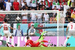 Bùng cháy Iran, gian nan đợi Argentina